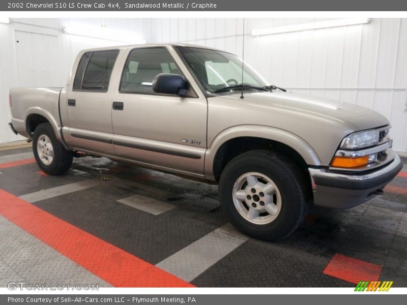 Sandalwood Metallic / Graphite 2002 Chevrolet S10 LS Crew Cab 4x4
