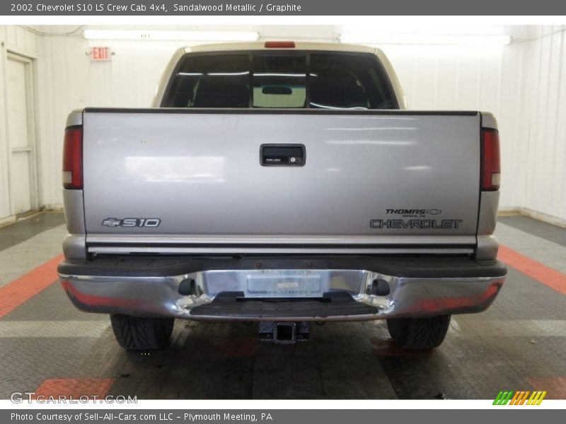 Sandalwood Metallic / Graphite 2002 Chevrolet S10 LS Crew Cab 4x4