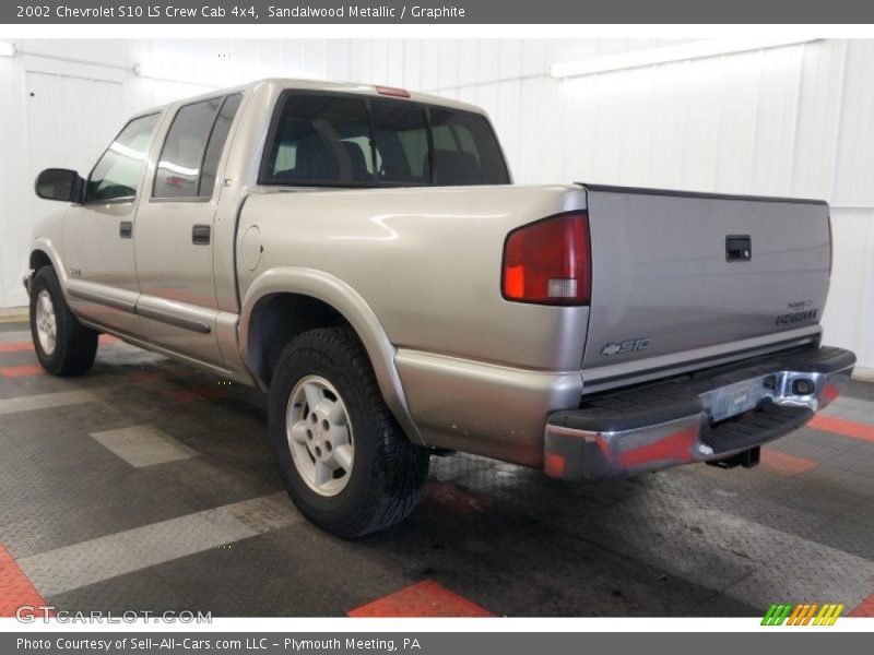 Sandalwood Metallic / Graphite 2002 Chevrolet S10 LS Crew Cab 4x4