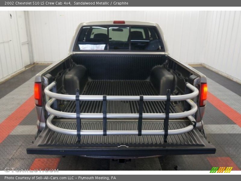 Sandalwood Metallic / Graphite 2002 Chevrolet S10 LS Crew Cab 4x4