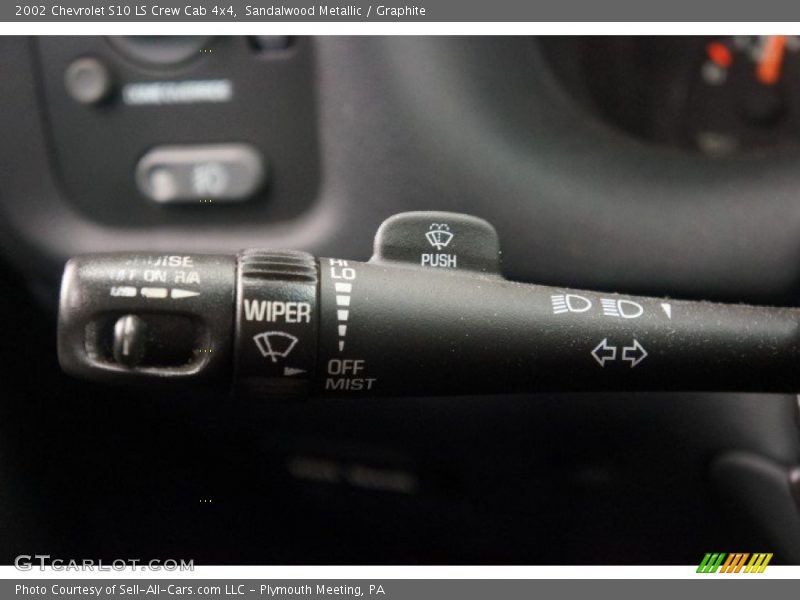 Sandalwood Metallic / Graphite 2002 Chevrolet S10 LS Crew Cab 4x4