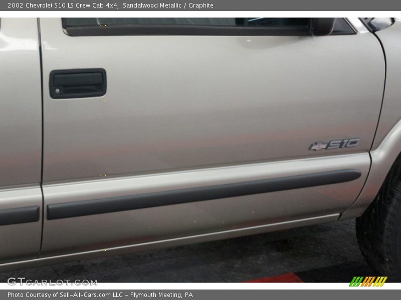Sandalwood Metallic / Graphite 2002 Chevrolet S10 LS Crew Cab 4x4