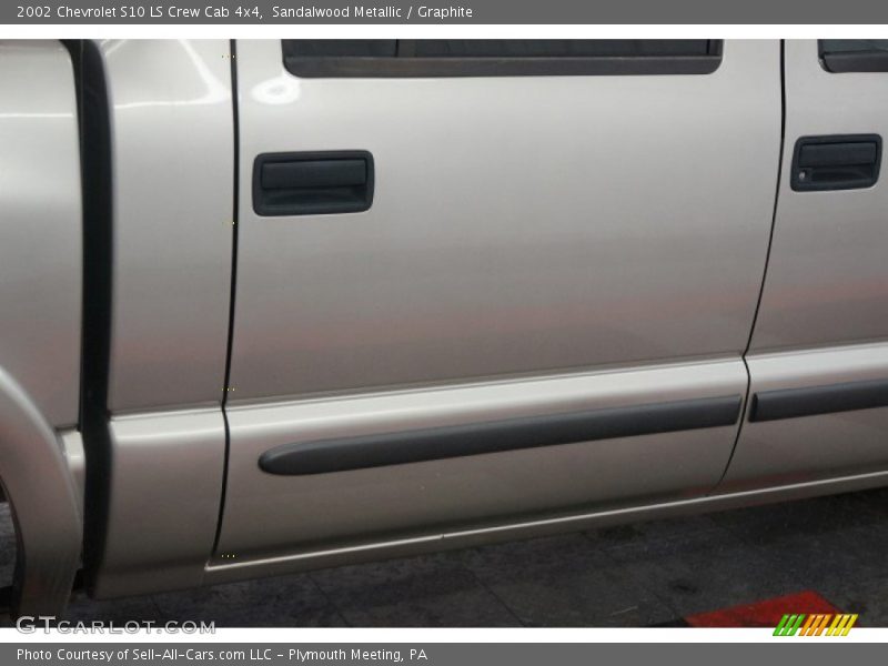 Sandalwood Metallic / Graphite 2002 Chevrolet S10 LS Crew Cab 4x4