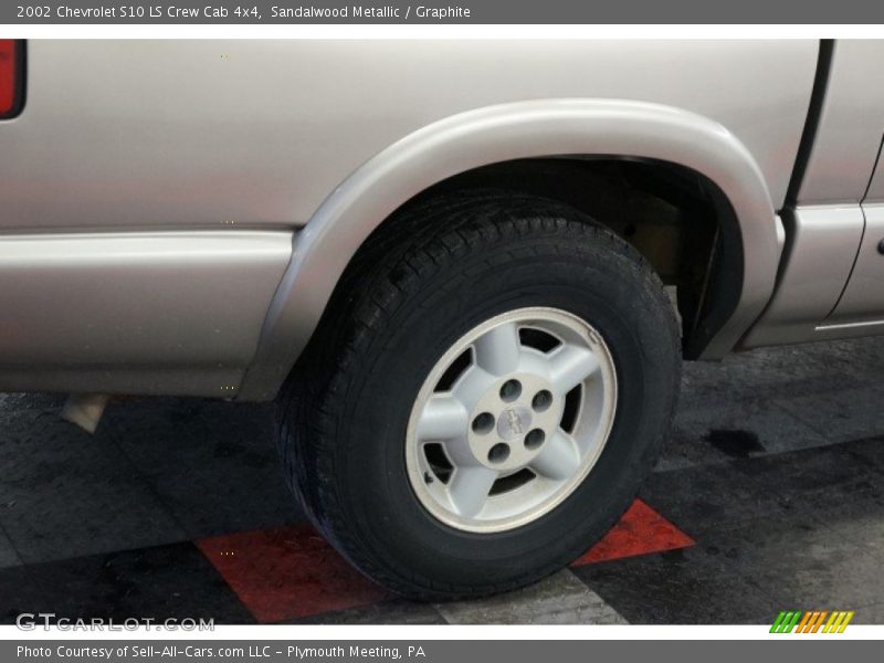 Sandalwood Metallic / Graphite 2002 Chevrolet S10 LS Crew Cab 4x4