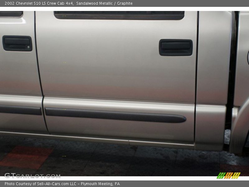 Sandalwood Metallic / Graphite 2002 Chevrolet S10 LS Crew Cab 4x4