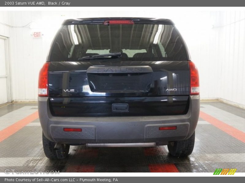 Black / Gray 2003 Saturn VUE AWD