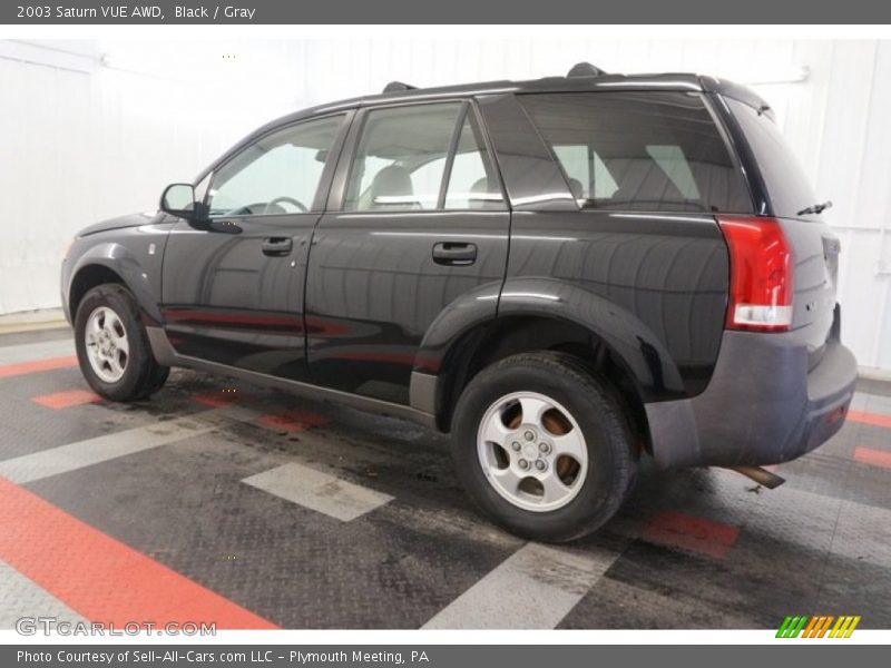 Black / Gray 2003 Saturn VUE AWD