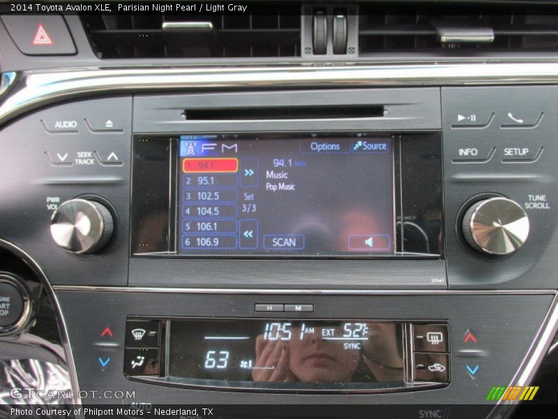 Parisian Night Pearl / Light Gray 2014 Toyota Avalon XLE