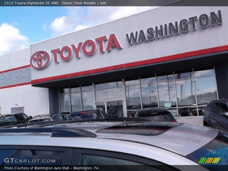 Classic Silver Metallic / Ash 2010 Toyota Highlander SE 4WD