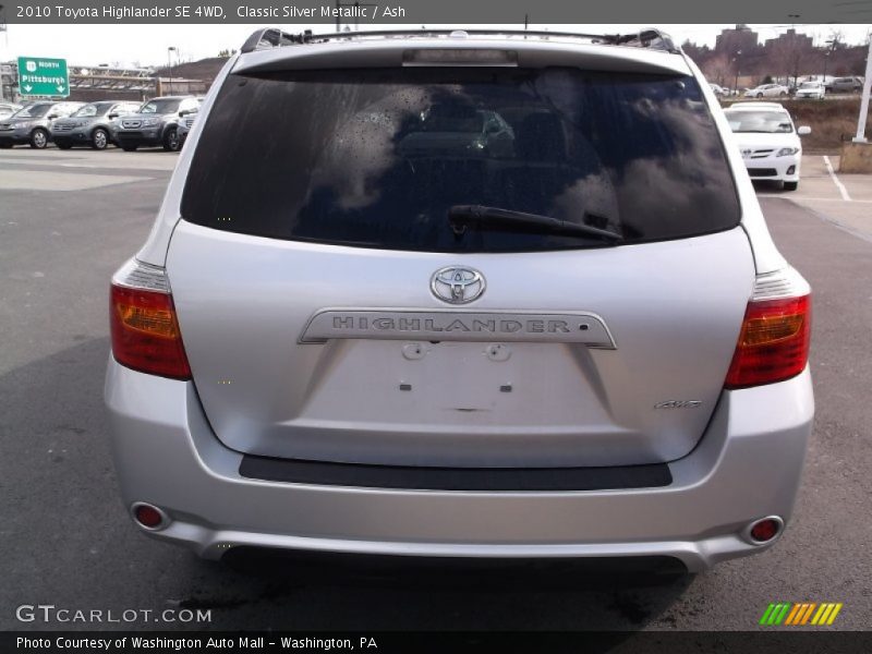 Classic Silver Metallic / Ash 2010 Toyota Highlander SE 4WD