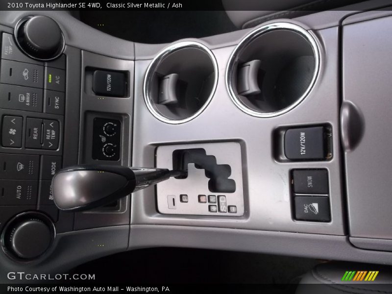 Classic Silver Metallic / Ash 2010 Toyota Highlander SE 4WD