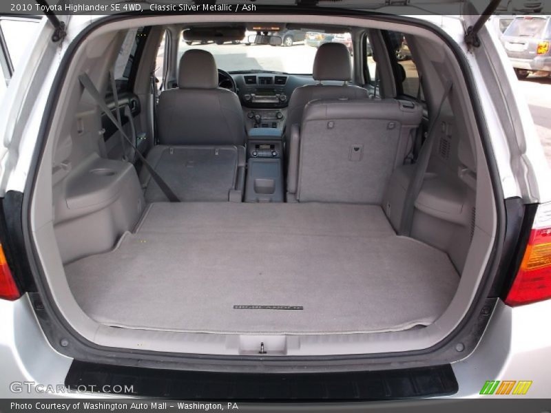 Classic Silver Metallic / Ash 2010 Toyota Highlander SE 4WD
