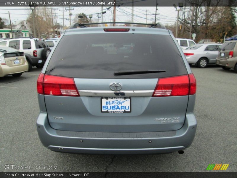 Silver Shadow Pearl / Stone Gray 2004 Toyota Sienna XLE AWD