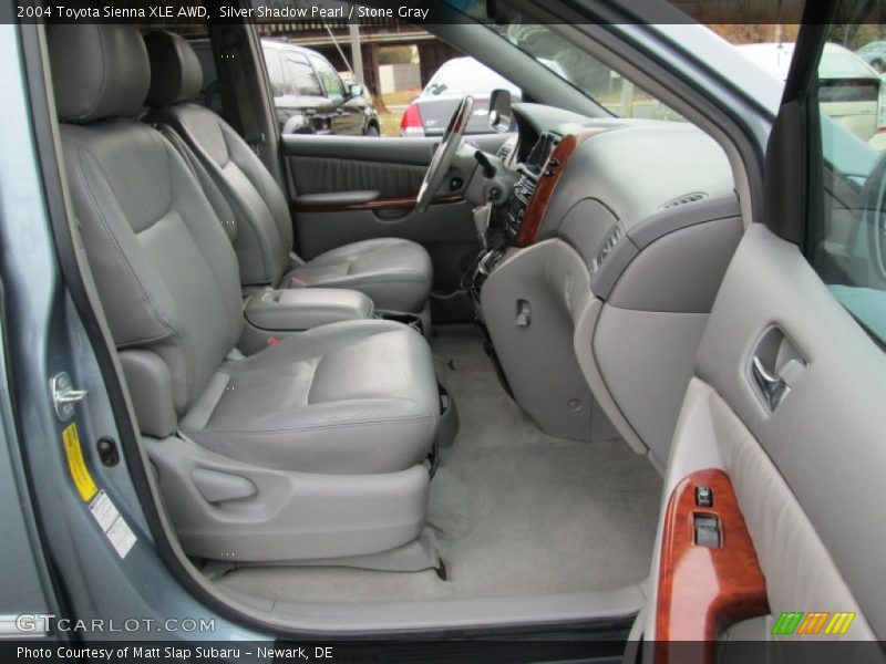 Silver Shadow Pearl / Stone Gray 2004 Toyota Sienna XLE AWD