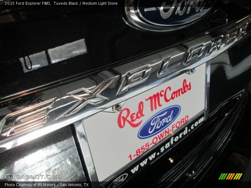 Tuxedo Black / Medium Light Stone 2015 Ford Explorer FWD