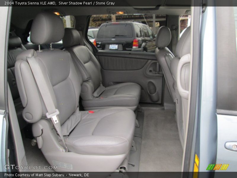 Silver Shadow Pearl / Stone Gray 2004 Toyota Sienna XLE AWD