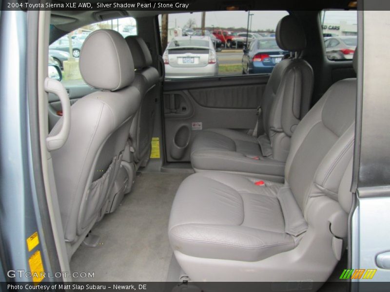 Silver Shadow Pearl / Stone Gray 2004 Toyota Sienna XLE AWD