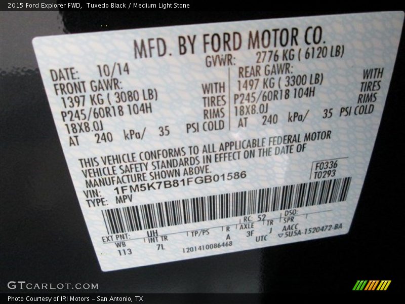 Tuxedo Black / Medium Light Stone 2015 Ford Explorer FWD