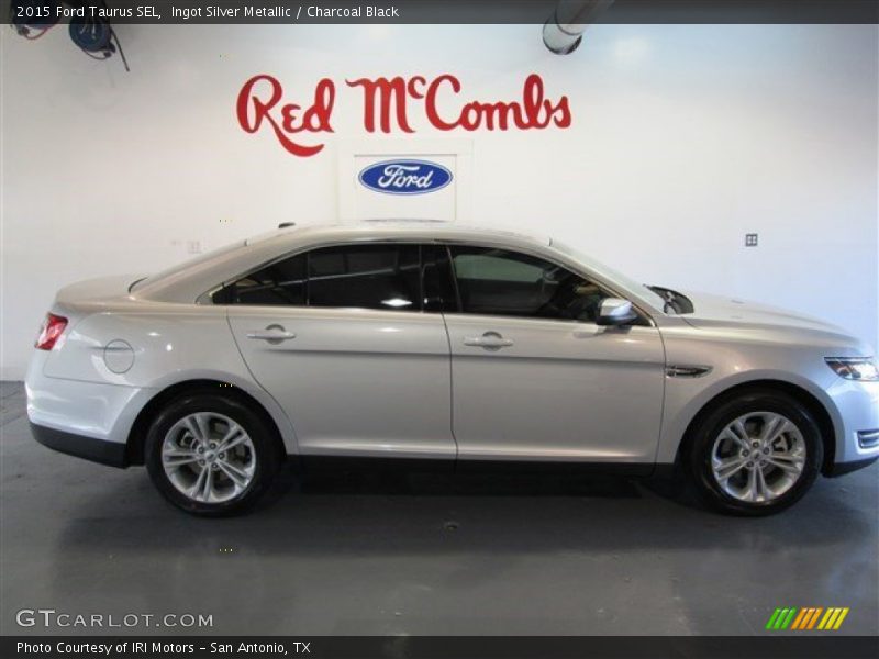Ingot Silver Metallic / Charcoal Black 2015 Ford Taurus SEL