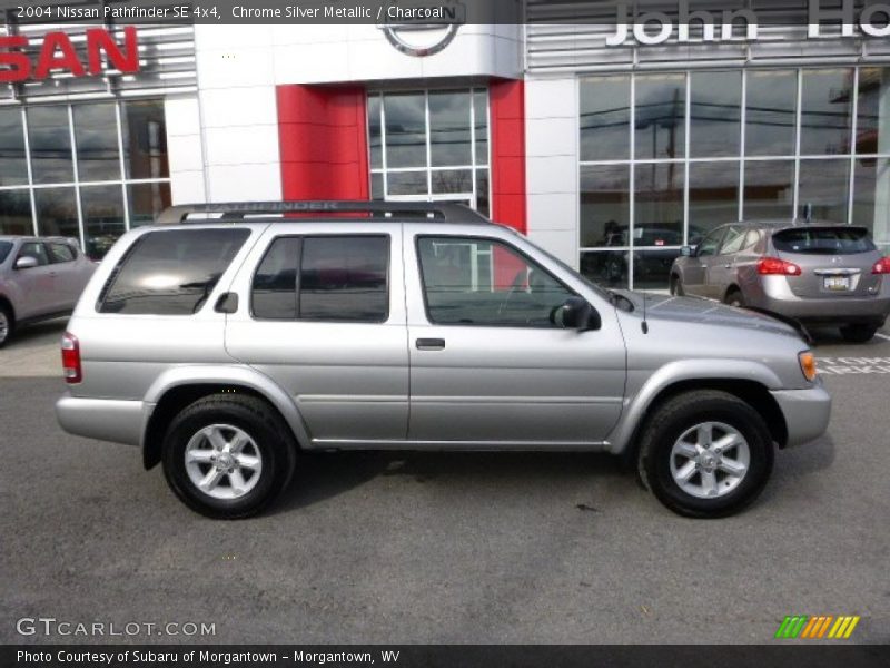 Chrome Silver Metallic / Charcoal 2004 Nissan Pathfinder SE 4x4