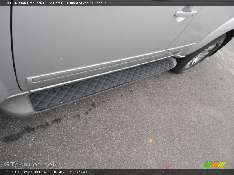 Brilliant Silver / Graphite 2012 Nissan Pathfinder Silver 4x4