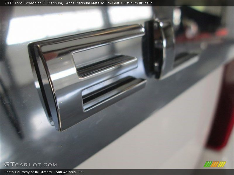 White Platinum Metallic Tri-Coat / Platinum Brunello 2015 Ford Expedition EL Platinum