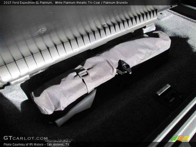 White Platinum Metallic Tri-Coat / Platinum Brunello 2015 Ford Expedition EL Platinum