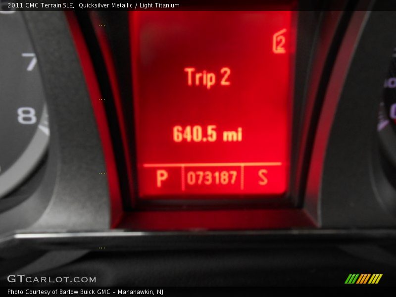 Quicksilver Metallic / Light Titanium 2011 GMC Terrain SLE