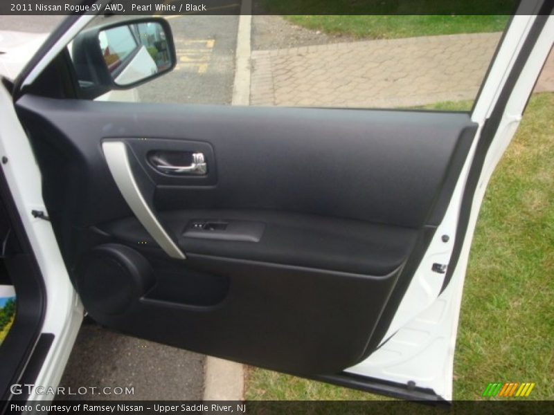 Pearl White / Black 2011 Nissan Rogue SV AWD