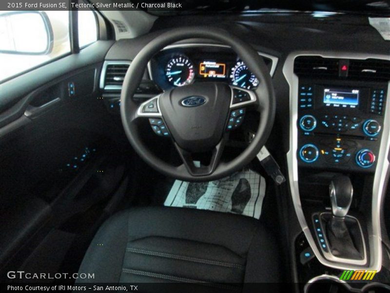 Tectonic Silver Metallic / Charcoal Black 2015 Ford Fusion SE