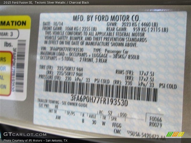 Tectonic Silver Metallic / Charcoal Black 2015 Ford Fusion SE