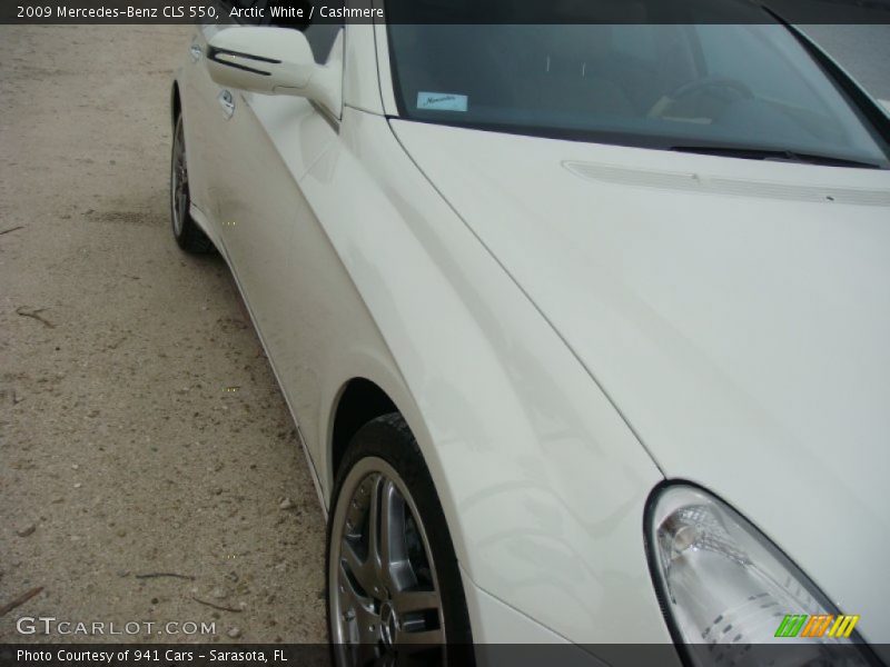 Arctic White / Cashmere 2009 Mercedes-Benz CLS 550