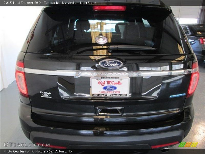 Tuxedo Black / Medium Light Stone 2015 Ford Explorer FWD