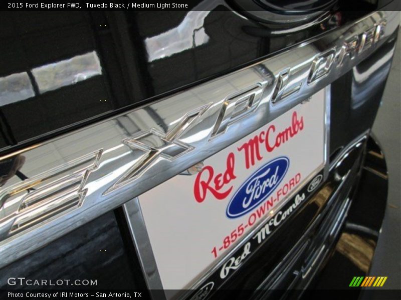 Tuxedo Black / Medium Light Stone 2015 Ford Explorer FWD