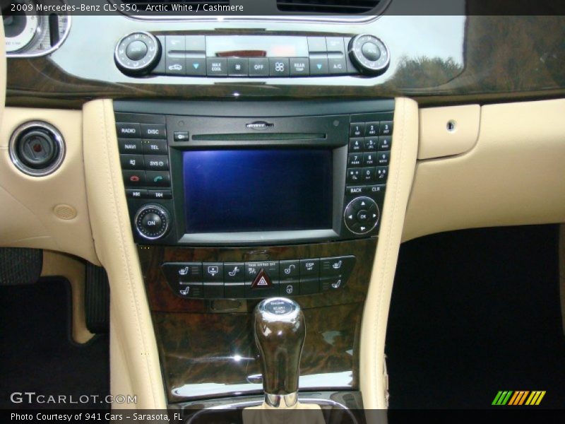 Arctic White / Cashmere 2009 Mercedes-Benz CLS 550