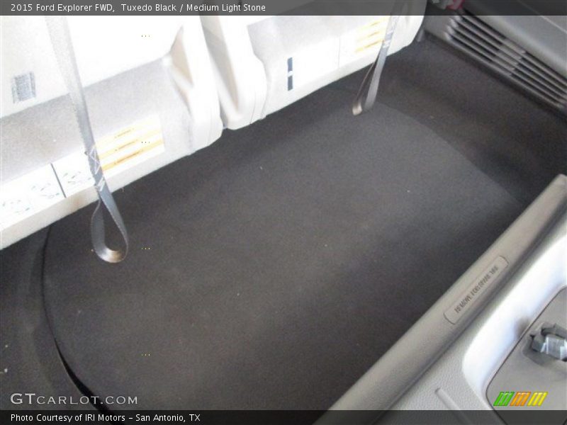 Tuxedo Black / Medium Light Stone 2015 Ford Explorer FWD