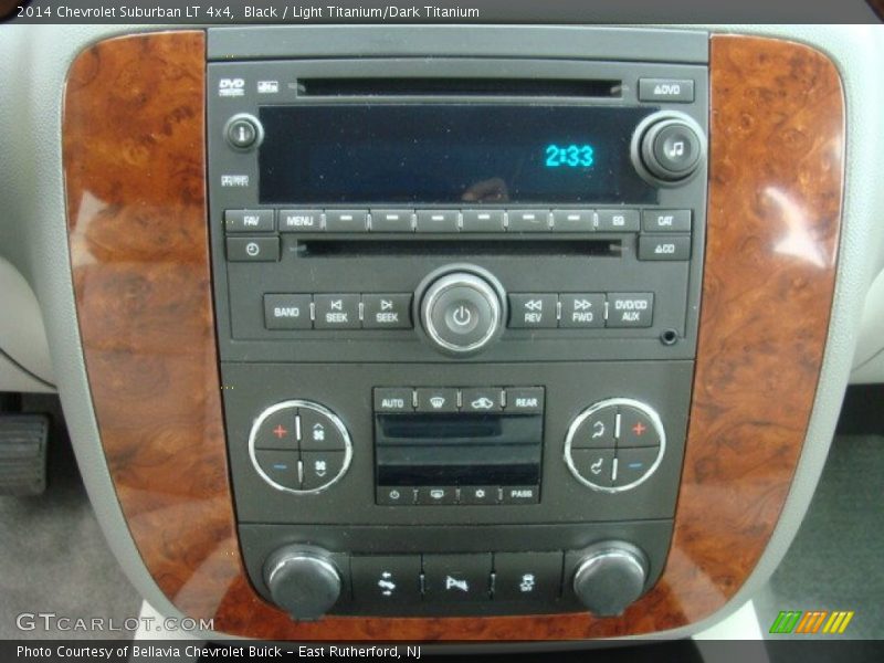 Black / Light Titanium/Dark Titanium 2014 Chevrolet Suburban LT 4x4