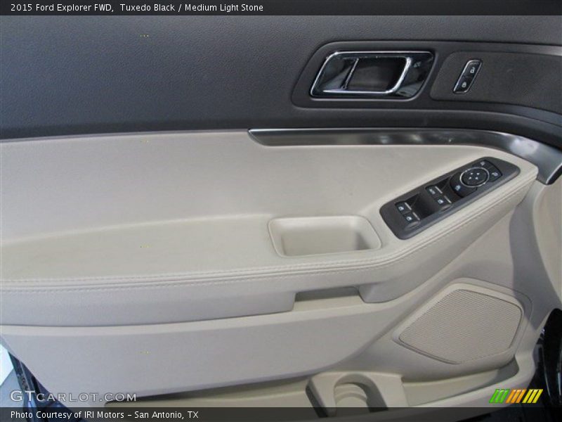 Tuxedo Black / Medium Light Stone 2015 Ford Explorer FWD