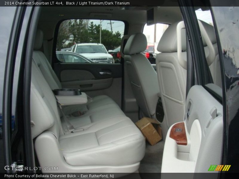 Black / Light Titanium/Dark Titanium 2014 Chevrolet Suburban LT 4x4