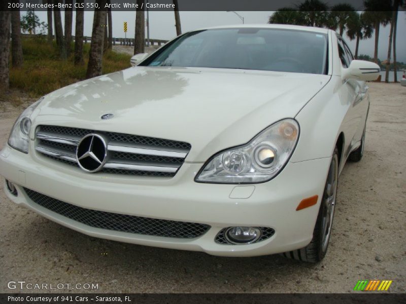 Arctic White / Cashmere 2009 Mercedes-Benz CLS 550