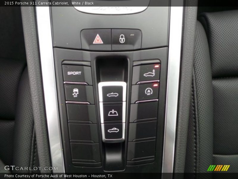 Controls of 2015 911 Carrera Cabriolet