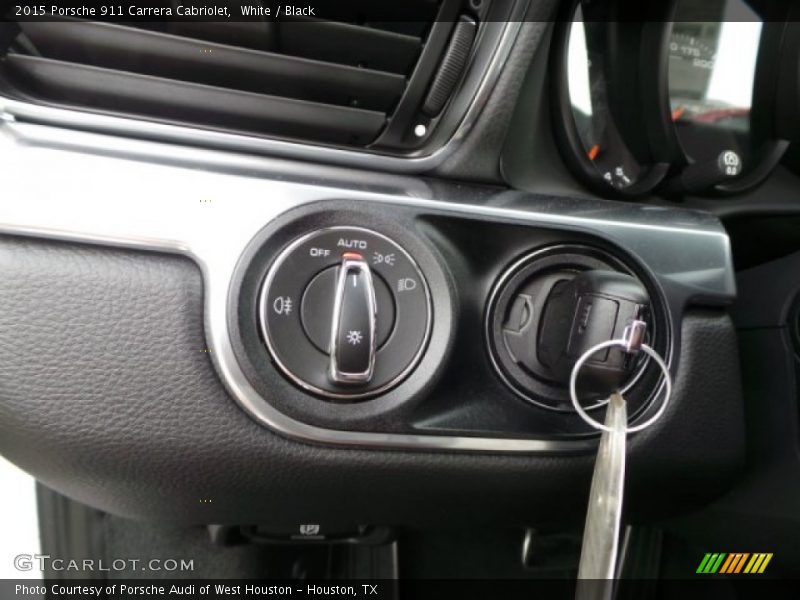Controls of 2015 911 Carrera Cabriolet