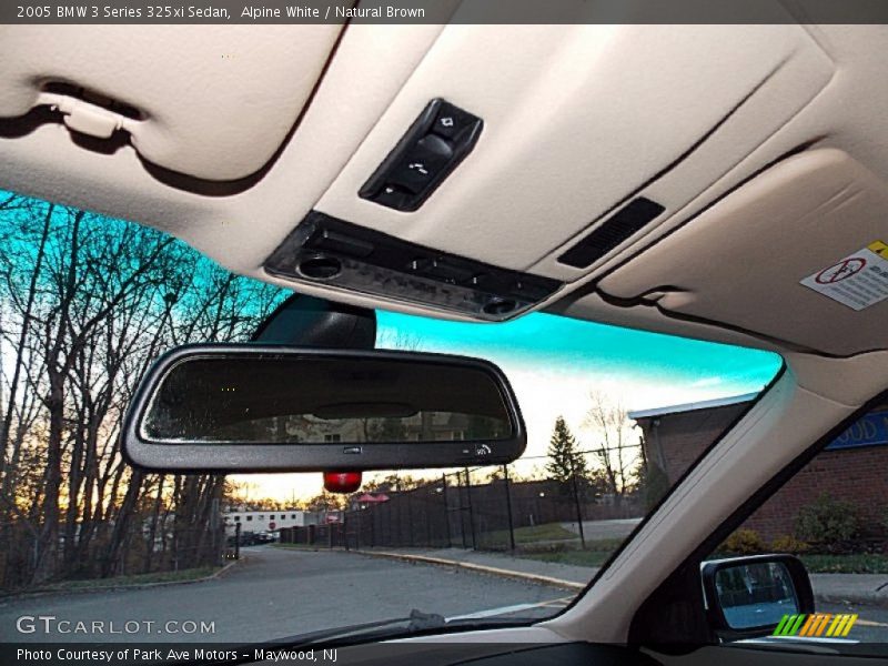 Alpine White / Natural Brown 2005 BMW 3 Series 325xi Sedan