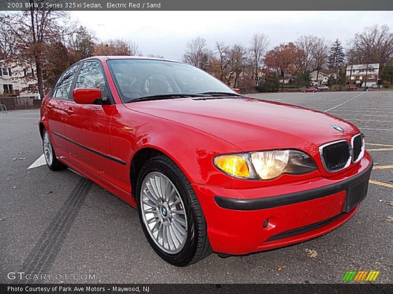 Front 3/4 View of 2003 3 Series 325xi Sedan