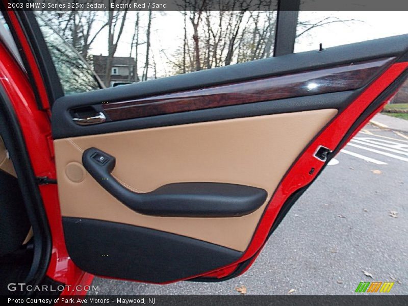 Door Panel of 2003 3 Series 325xi Sedan