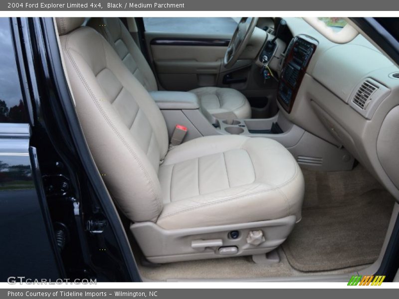 Black / Medium Parchment 2004 Ford Explorer Limited 4x4