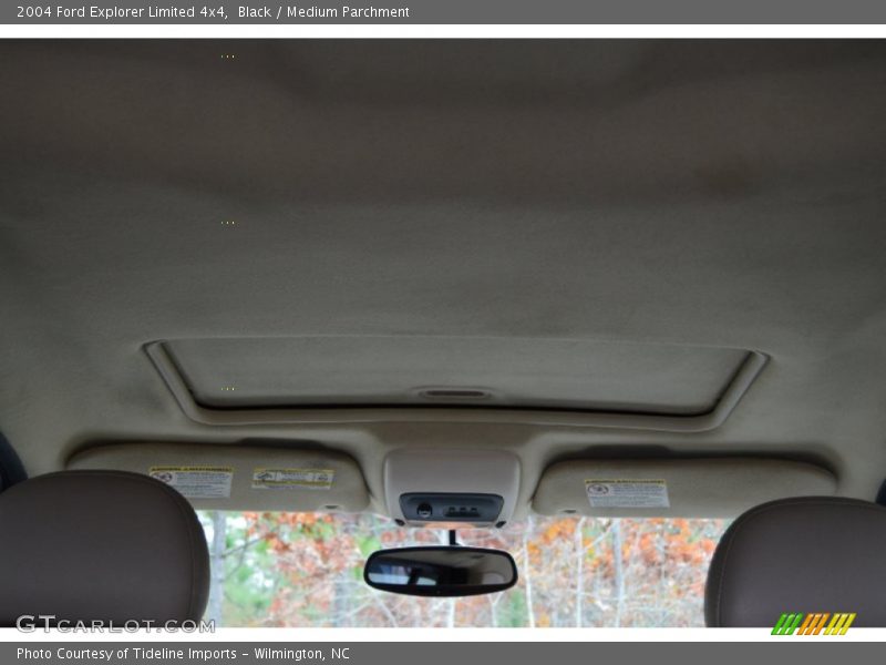 Black / Medium Parchment 2004 Ford Explorer Limited 4x4