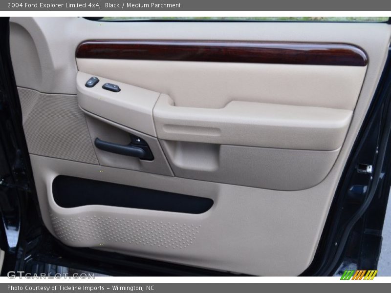 Black / Medium Parchment 2004 Ford Explorer Limited 4x4