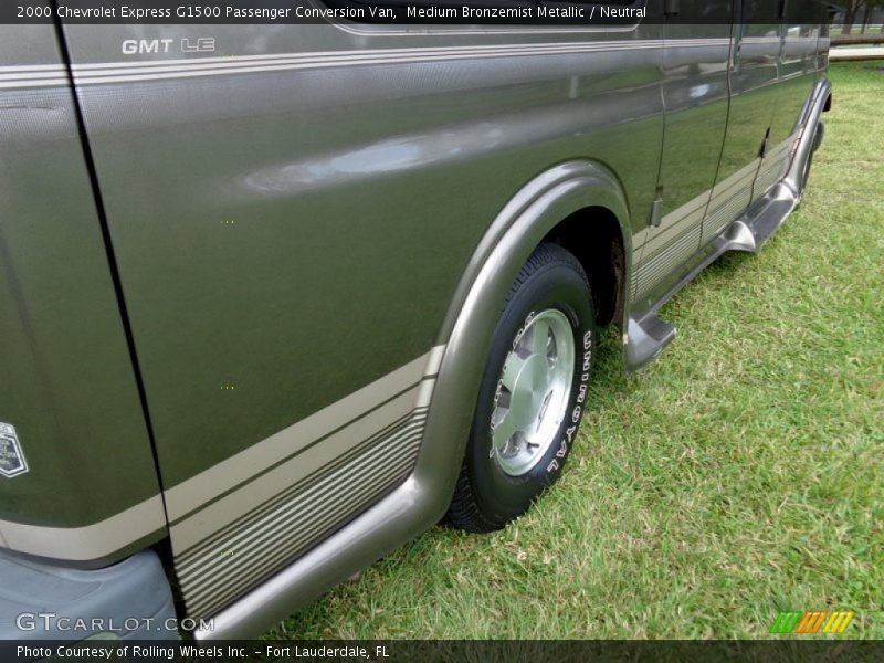 Medium Bronzemist Metallic / Neutral 2000 Chevrolet Express G1500 Passenger Conversion Van
