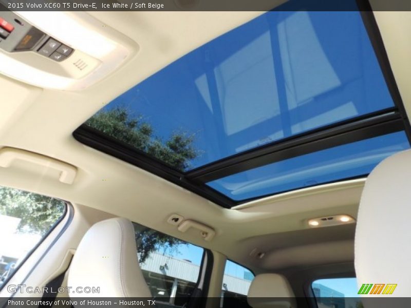 Ice White / Soft Beige 2015 Volvo XC60 T5 Drive-E